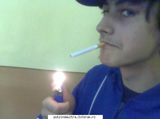 poze ceashca - tzigara in clasa - poze membrii forum...