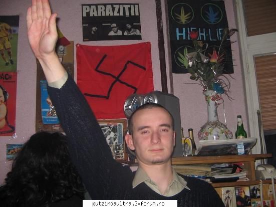 heil hitler poze revelion