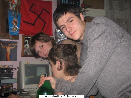 poze revelion - silard evreu...cu svastica in spate :p - priveshte....