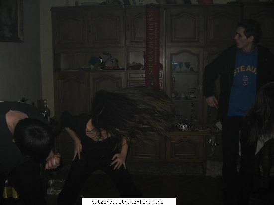 poze revelion - DAT DIN CAP..... =)) - priveshte....